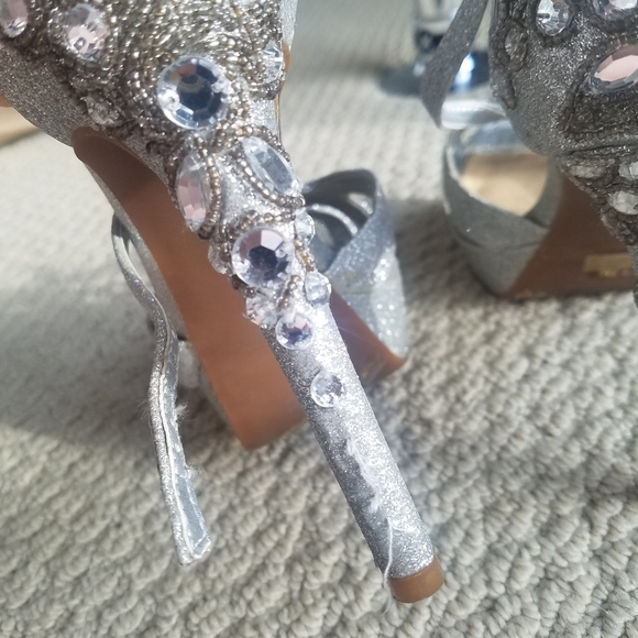 Sparkly Silver Beaded Heels - Picture 4 of 4